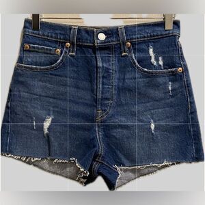 Vintage Levi’s Distressed Jean  Shorts 27